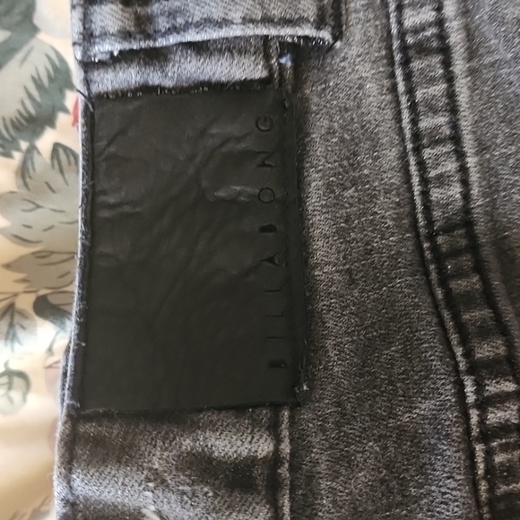 Billabong Laneway Denim Cut Off Jean Shorts - Picture 4 of 5